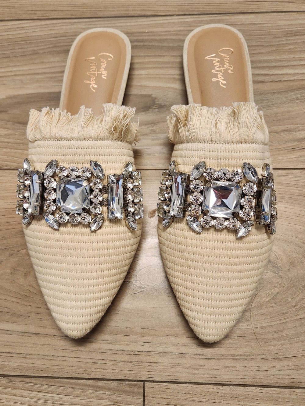 Crown Vintage Dizzy Mules Size 8